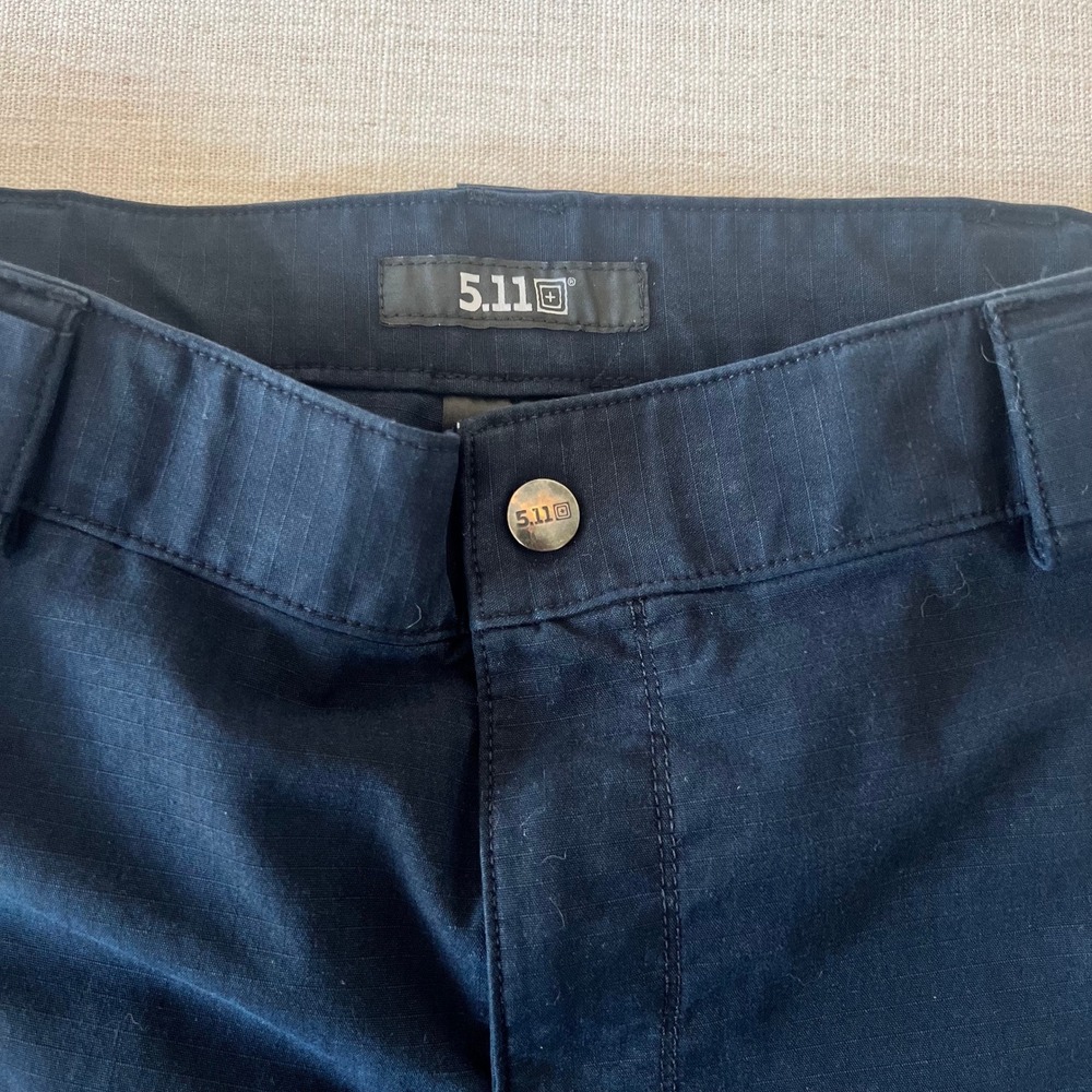 5.11 Tactical Pants Men's Sz 40 x 32 Navy Blue Ripstop Cargo/Work/Utility - Picture 3 of 13